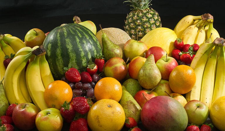 Top 5 Weight-Loss Friendly Fruits to Keep You Slim in 2023